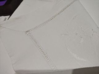 Lenzuola antiche ricamate a mano