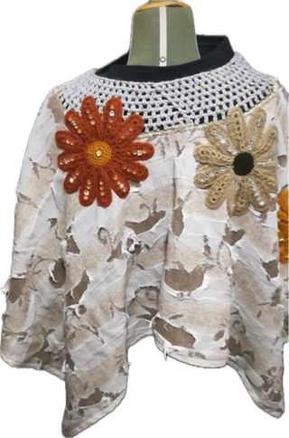 Poncho copricappotto in tela cucita a mano con app