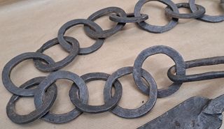 Cadena de hierro forjado para calderos, siglo XVII
