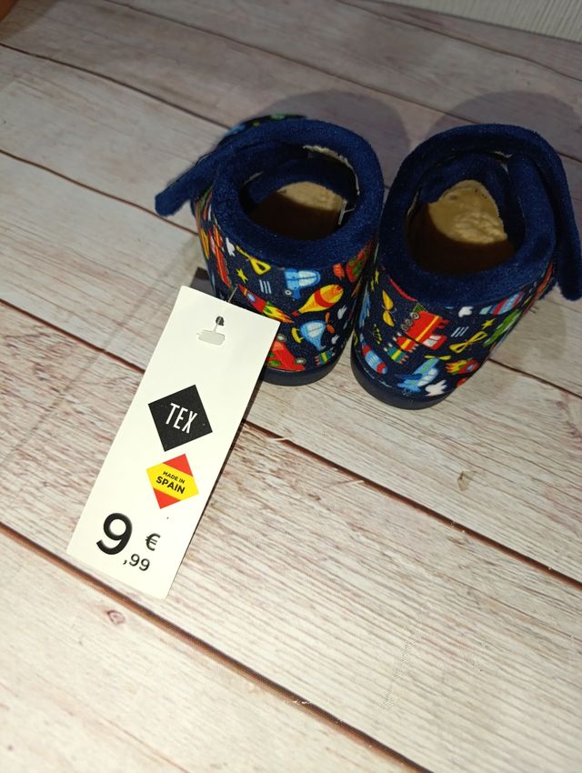 Zapatillas o alpargatas talla 24 NUEVAS