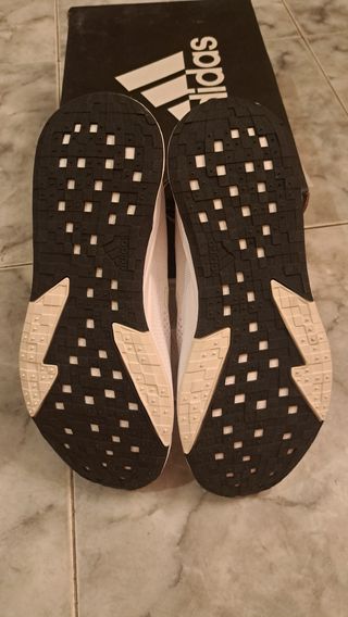 Adidas X9000L2 talla 45⅓ a estrenar con factura 