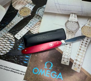 NAVAJA RELOJERO ZENITH WENGER