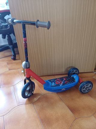Patinete infantil spiderman