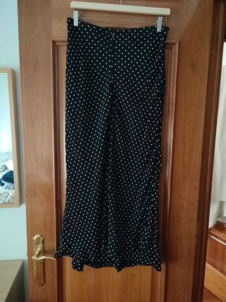 Falda midi de lunares 