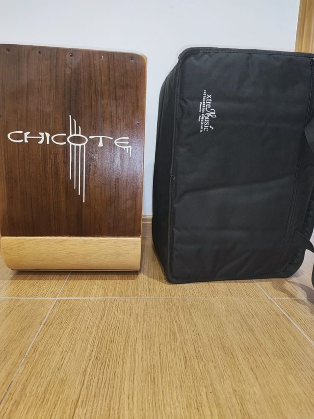 SE VENDE CAJÓN FLAMENCO