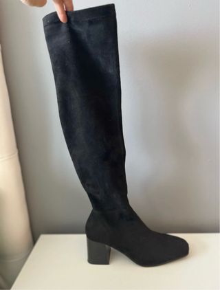 Botas altas negras de antelina NUEVAS!!!! 