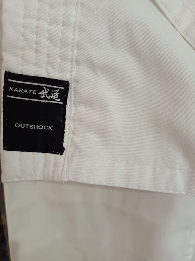 Kimono judo/karate de niñ@de 130cm con cinturon.