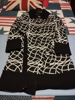 Abrigo en dos colores