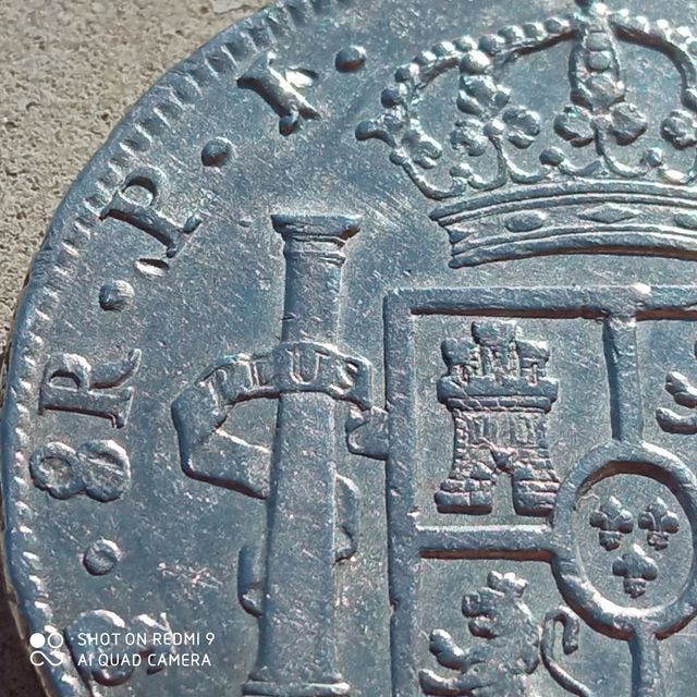 Moneda 8 reales Carlos IV