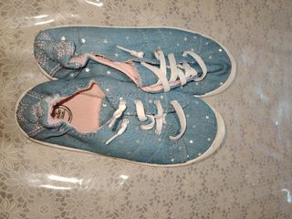 Pack Zapato colegio  y zapatillas niña 5 euros pac