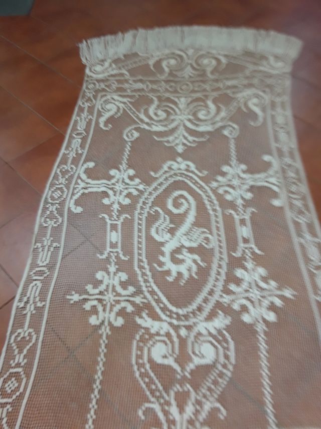 MUITO ANTIGA E ELEGANTE ÇORTINA DO SÉCULO XIX