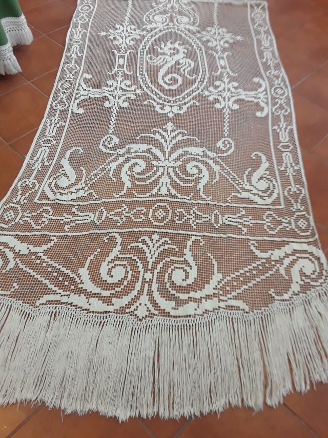 MUITO ANTIGA E ELEGANTE ÇORTINA DO SÉCULO XIX