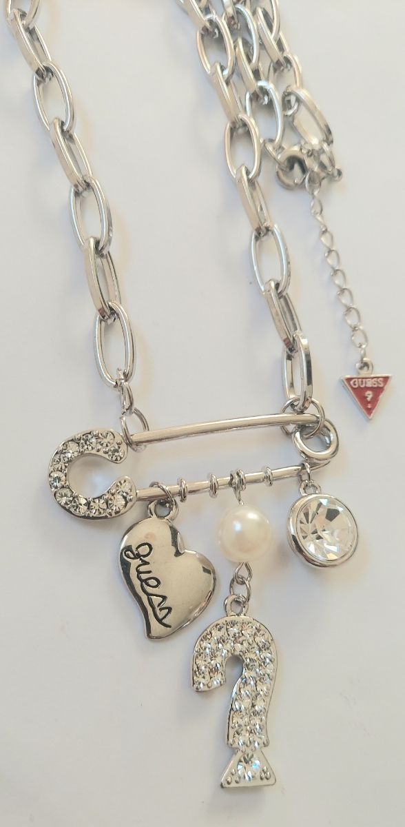 Collar imperdible Guess