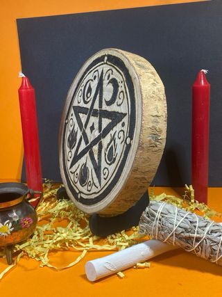 Altare wicca fatto a mano