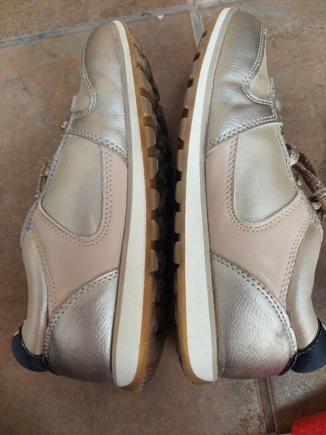 Deportivas  N 33. Vulky