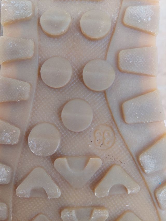 Deportivas  N 33. Vulky