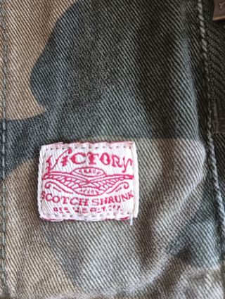 Chaqueta vaquera customizada