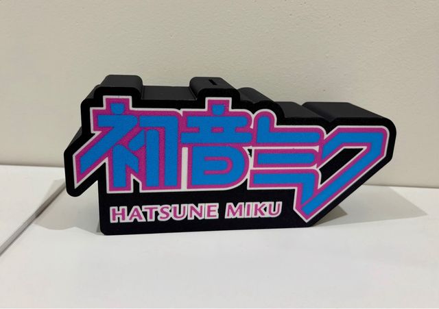 Hucha de Hatsune Miku en 3D