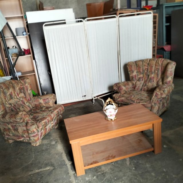 2 Sillones mecedoras madera