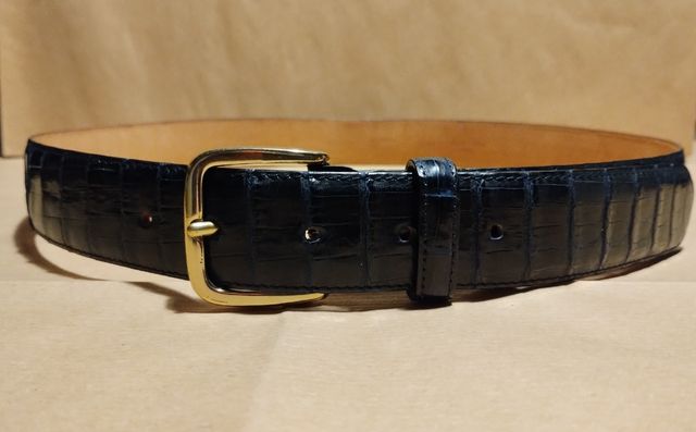 Cintura blu in coccodrillo