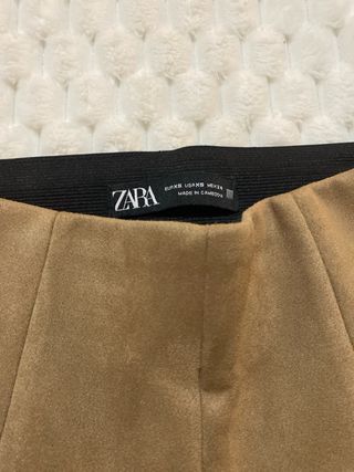 Pantalon terciopelo zara