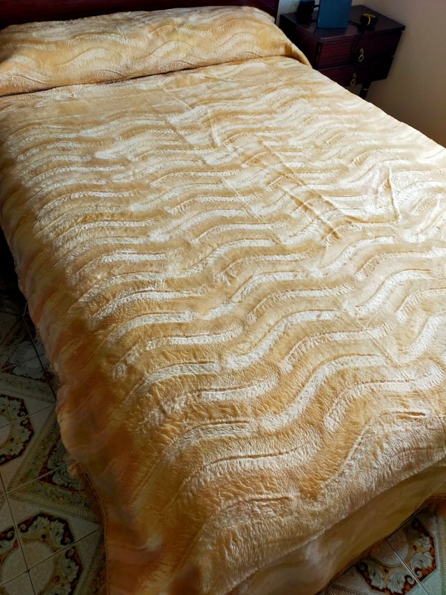 Edredón manta Manterol a estrenar 2x2,40