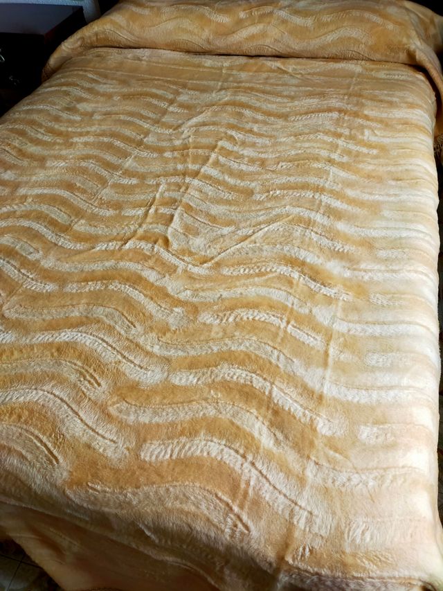 Edredón manta Manterol a estrenar 2x2,40