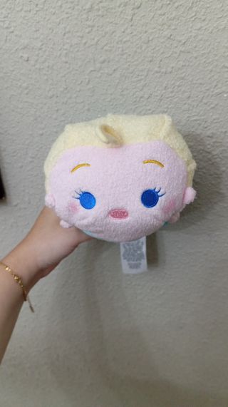 Peluche Tsum Tsum Elsa Suéltalo 
