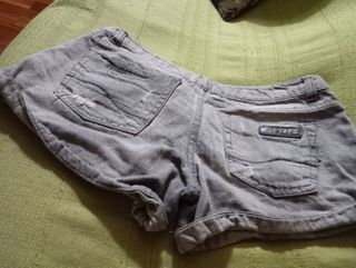 Pantalón corto 