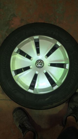Llantas y neumaticos volkswagen california 16”