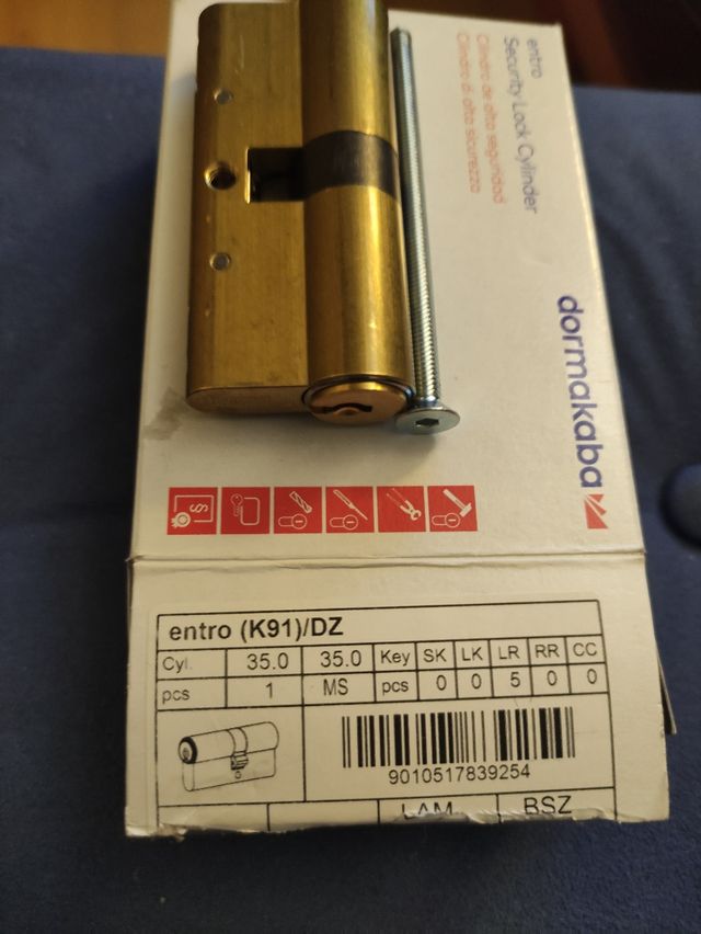 Bombillo dormakaba 35-35 laton.