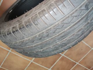 Neumático pocos km. 205/50/r17. 93w
