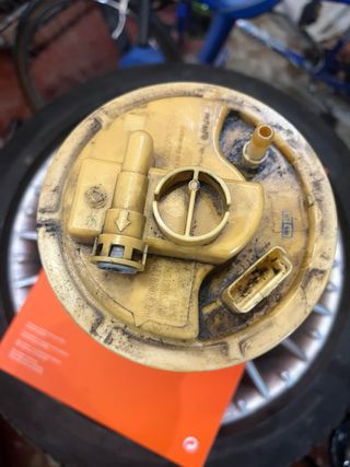 Pompa gasolio alfa 159