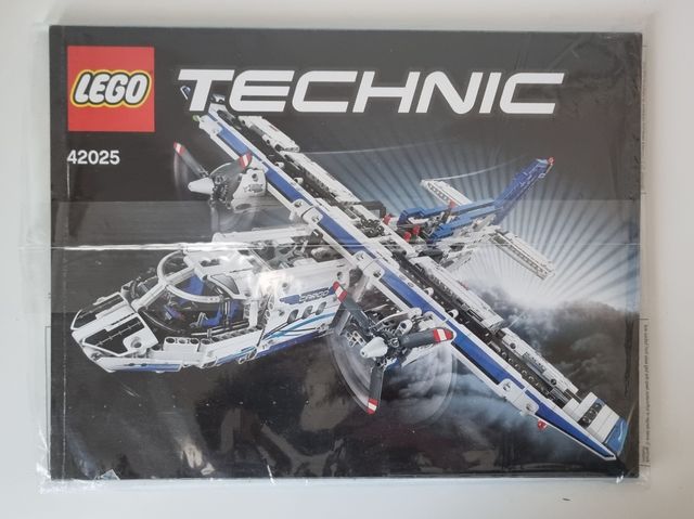 LEGO TECHNIC 42025 Cargo Plane COMPLETO