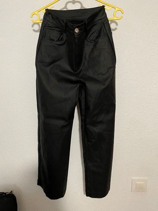 pantalon de cuero