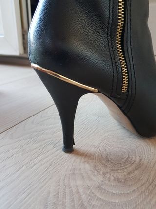 Botines de piel negros con plataforma