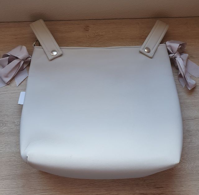 BOLSO Y SACO PARA CARRO BEBE