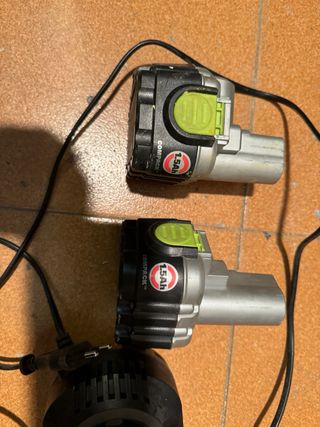 Cargador y baterias Worx para taladro