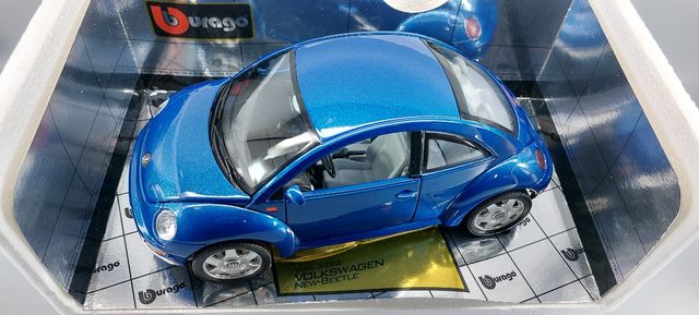 Bburago,newbeetle.1/18