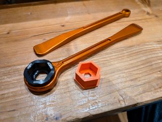KTM 1290 Super Adventure suspension hex adapter