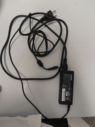 Cargador portátil Toshiba