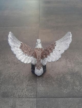 Statuetta aquila in resina di vernice bronzata