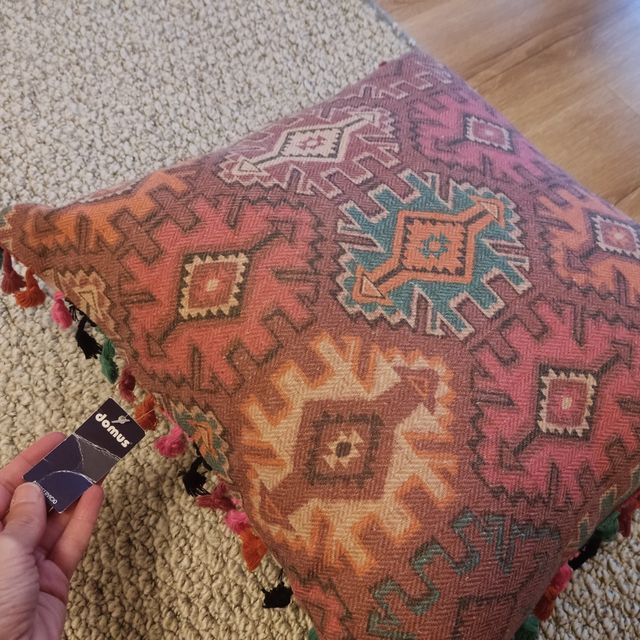 Cojines étnicos nuevos