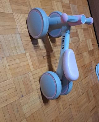 Balance bike gris y rosa