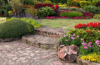Jardinero particular / private gardener  