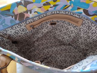 Borsa e portafoglio donna Guess