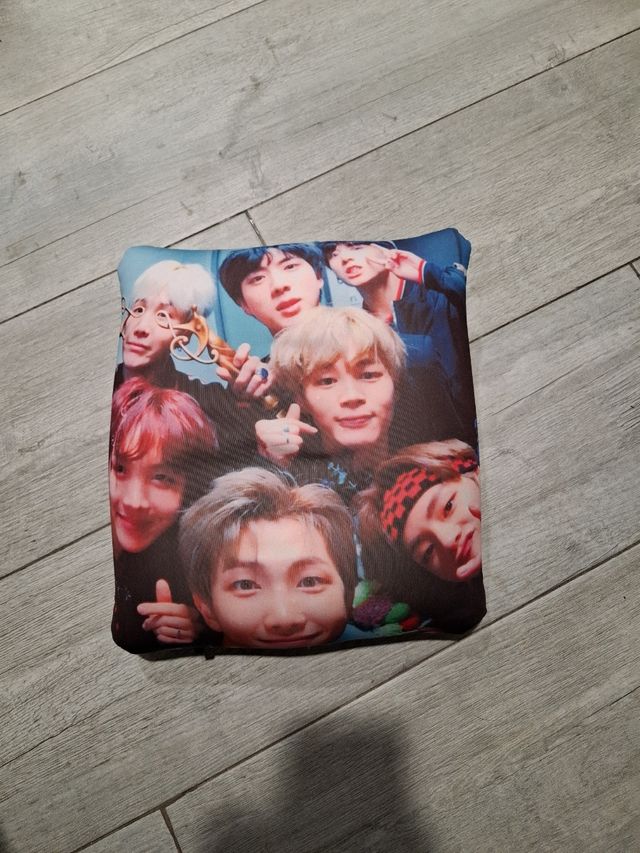 Cojin BTS