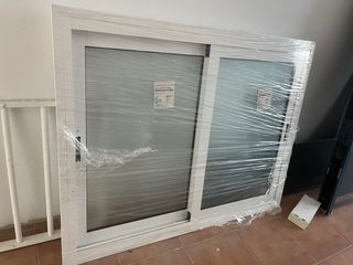 Ventana corredera en color blanco