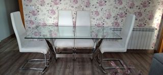 Mesa Comedor cristal más 4 silla piel