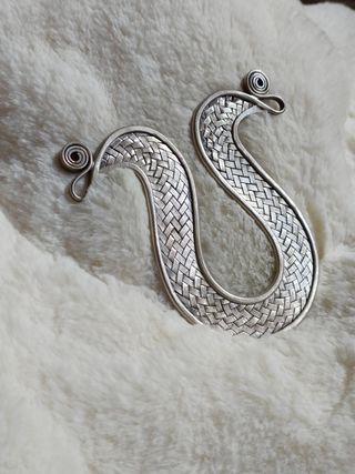 Plata tailandesa colgante artesanal